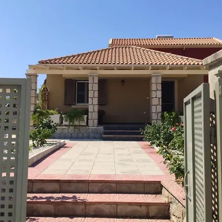 Spedion Ferienhaus Pesádha